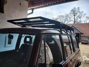 Expediční nosič MITSUBISCHI PAJERO L