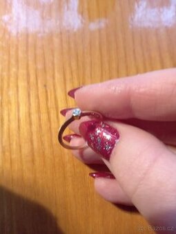 Zlatý prsten s diamantem - 1