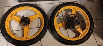 Manet Korado kola s bubny