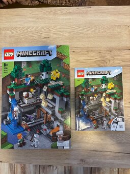 LEGO Minecraft 21169 První dobrodružství - 1