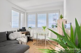 Prodej bytu 2+kk 55 m² Honzíkova, Praha - Dolní Měcholupy - 1