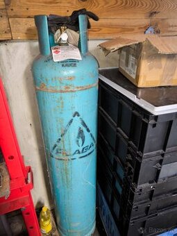 Úplně plna Pb  33kg láhev