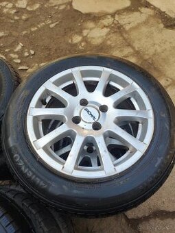 Prodám ALU kola s letním pneu na Toyotu Corolla