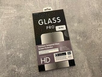 9D ochranné sklo na iPhone 16Pro