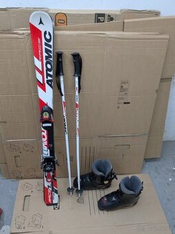Lyže Atomic 110 cm + hůlky + boty