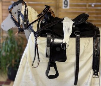Westernový sedlový komplet 9) černé Basket