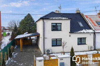 Prodej rodinného domu u Olomouce - 1