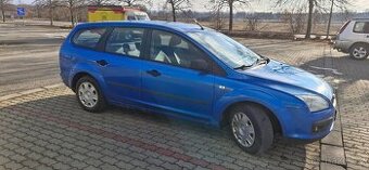 Ford Focus combi 1,6 benzín