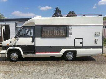 Obytný automobil Fiat 280 - 1