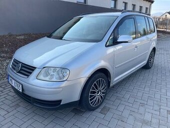 Volkswagen Touran 2.0 TDi, 100 kW, 2005, 7 místné, tažné