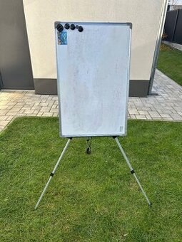 Magnetická tabule se stojanem