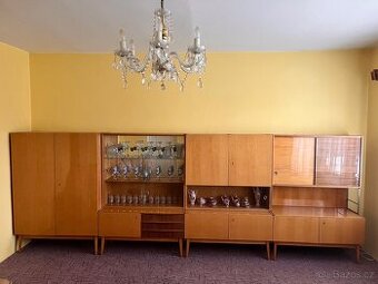 Starožitná obývací stěna Jitona