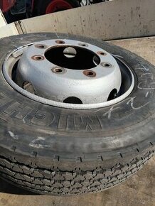 Pneumatika 245/70 19.5