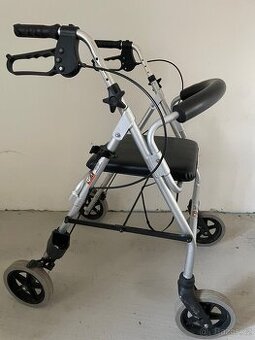 Chodítko pro seniory se sedátkem