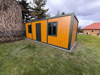 stavební buňka 6 x 2,4 v dřevodekoru