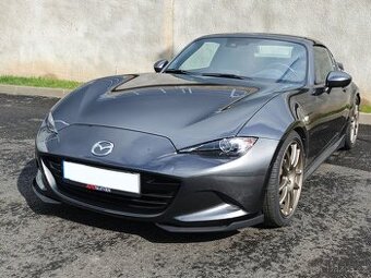 P: Mazda MX-5 2.0i Skyactiv-G Revolution