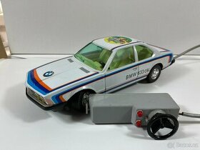 Stará hračka BMW 633 CSi Joustra - na bowden - auto autíčko