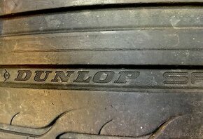 Letní pneu 225/45/17 čtyři kusy Dunlop sport max