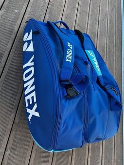 Prodám yonex tenisový bag na 12 raket