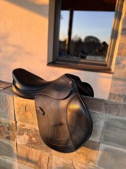 Sedlo- premier equine