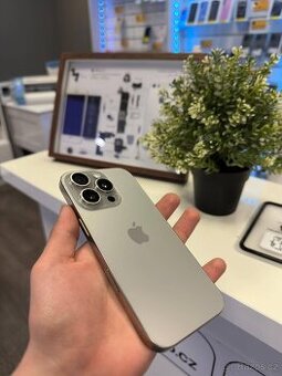 iPhone 16 Pro 256GB Přírodní titan Záruka