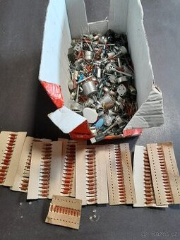 Součástky pro elektroniku