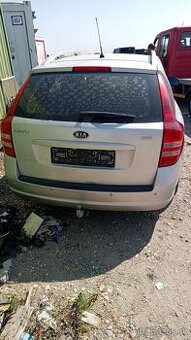 Rozpredám kia cee'd ceed 1.6 crdi 85kw 2008