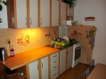 PRONAJMU 2+1 56m2 v NÁCHODĚ