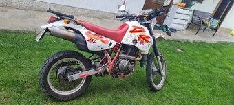 SUZUKI DR 650