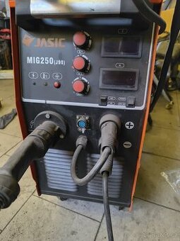 CO2 svářečka jasic mig 250
