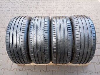 235/45/18 zánovní letní pneu falken