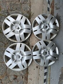 Poklice Renault CAROLI 15" - 1