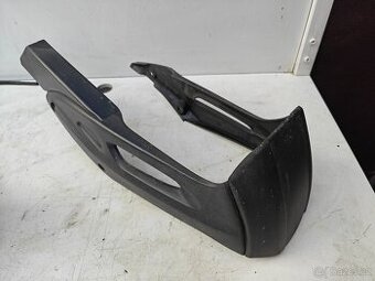 Suzuki XF 650 Freewind - zadní blatník za kolo zadní světlo