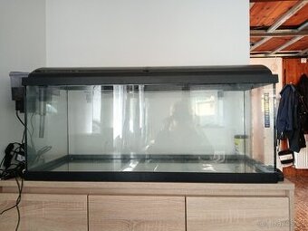Prodej akvária 160l