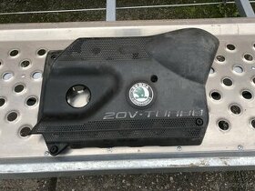 Kryt motoru 1.8 Turbo 20V