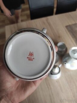Porcelánový čajový servis