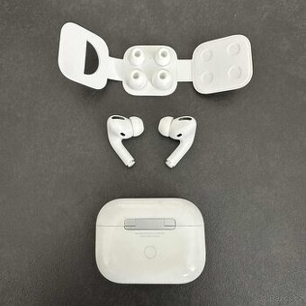 Apple AirPods Pro s MagSafe pouzdrem