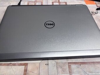 DELL latitude e7440