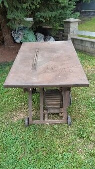 Cirkulárka s kolébkou