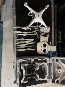 DJI - Phantom 4 na náhradní díly