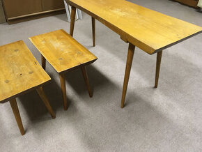 Prodám ÚLUV retro stůl a stolečky z masivu