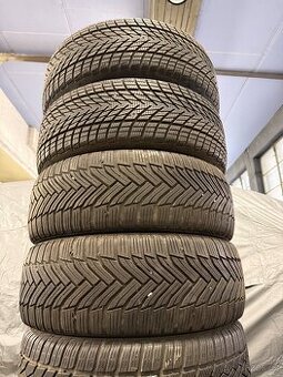 prodám zimní 205/55/17 Goodyear a Michelin