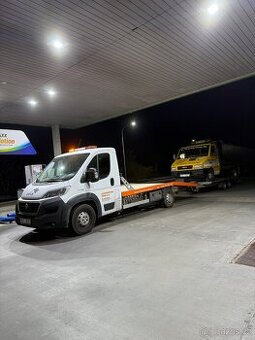 Profesionální autodoprava - převoz materiálů i vozidel