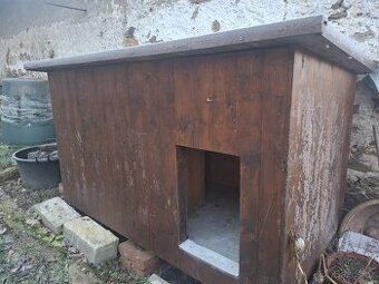 Zateplená psí bouda