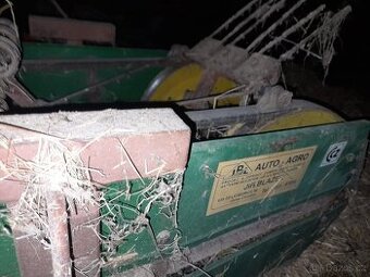 Obraceč/shrnovač sena