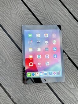 Apple iPad Air, 16GB (vč. pouzdra)