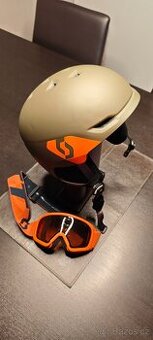 Lyžařská helma a brýle zn.Scott (Kč 450)
