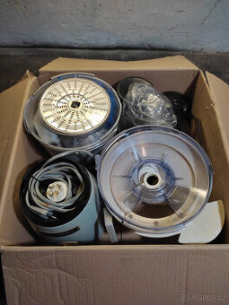 PRODÁM MIXÉR S PŘÍSLUŠENSTVÍM