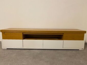 Komoda/stolek pod TV - 1