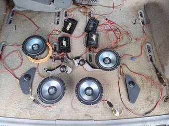 Peugeot 806 sada reproduktorů